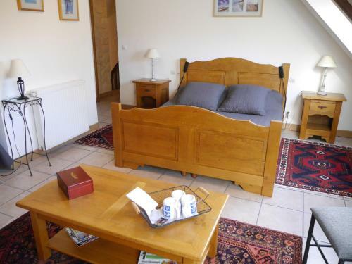 Bed & Breakfast Chambres D'h�tes Et Roulottes Le Clos Du Quesnay
