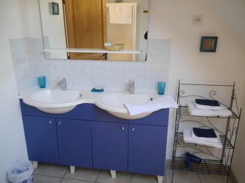 Bed & Breakfast Chambres D'h�tes Et Roulottes Le Clos Du Quesnay