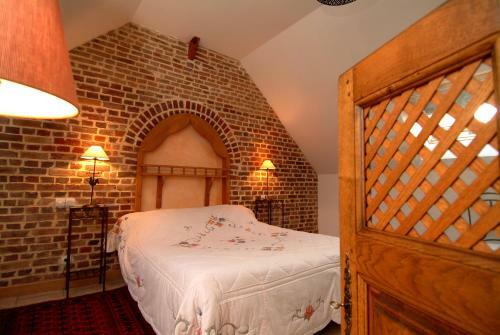 Bed & Breakfast Chambres D'h�tes Et Roulottes Le Clos Du Quesnay