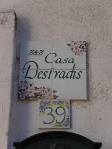 Hostal Casa Destradis B&B