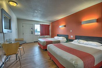 Motel 6 Lima