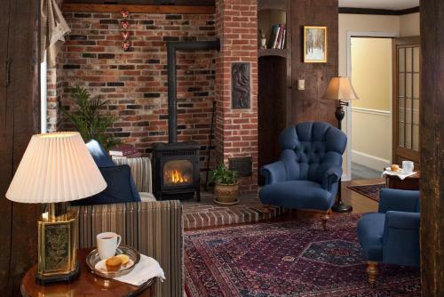 1802 House Bed & Breakfast Inn