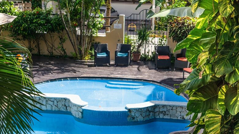 Hotel Riviera Del Sol