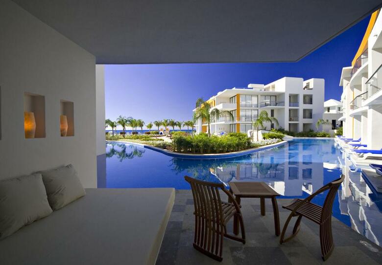 Hotel Aura Cozumel Grand Resort