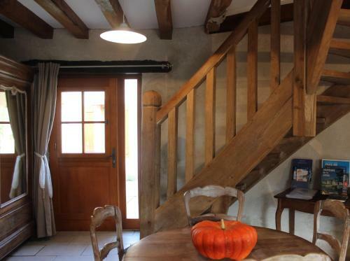 G�te � L'ombre Des Ch�nes