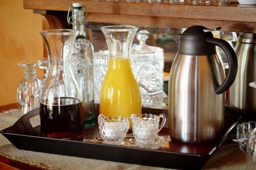 Bed & Breakfast Iron Horse Inn