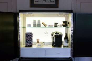 Stonehurst Place Bed & Breakfast