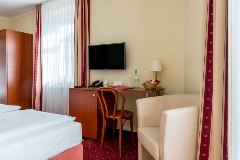 Hotel Azimut Dresden