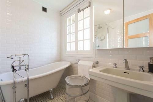 Villa C�te D'azur View Of Cannes Bay