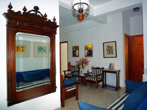 Hostal Aiolos House