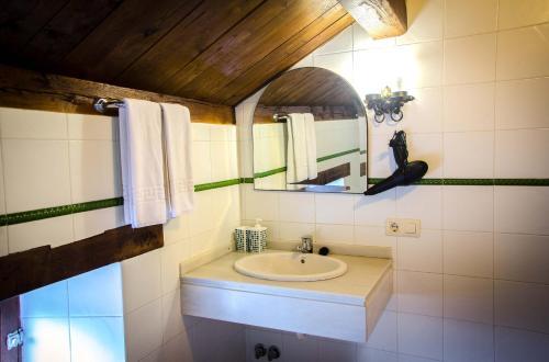 Agroturismo Casas Rurales Taramundi Verde