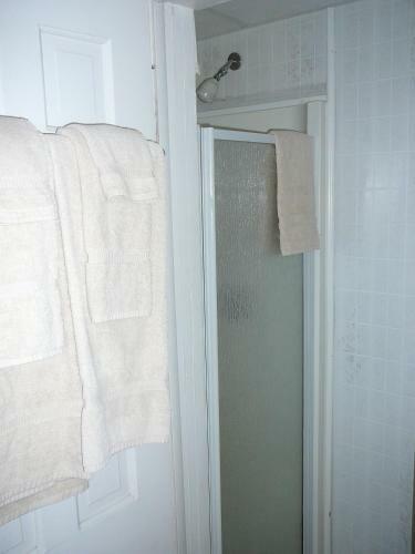 Hostal 463 Beacon Street Guest House