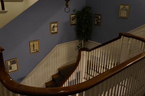Hostal 463 Beacon Street Guest House