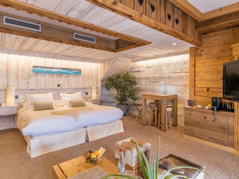 Hotel H�tel Restaurant Yoann Conte Bord Du Lac
