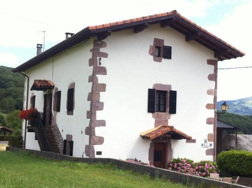 Agroturismo Casa Rural Eguzkialde