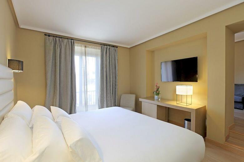 Hotel NH Collection C�ceres Palacio de Oquendo