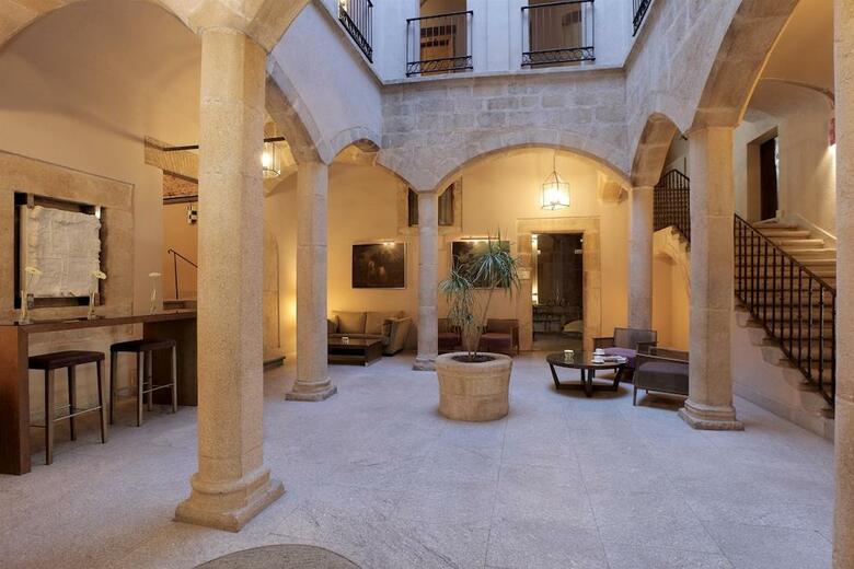 Hotel NH Collection C�ceres Palacio de Oquendo