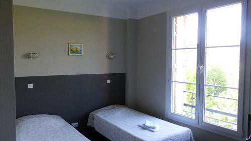Abc Hotel