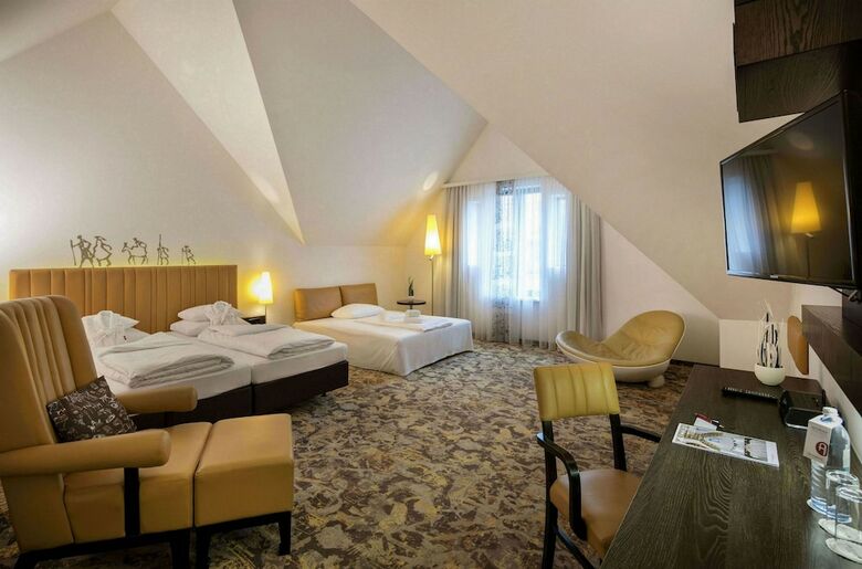 Hotel Arcotel Camino