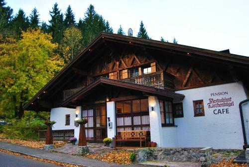 Landhotel L�rchenh�gel