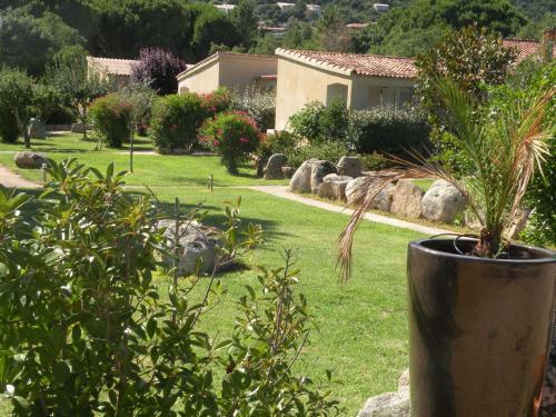 Hostal Les Jardins De Santa Giulia