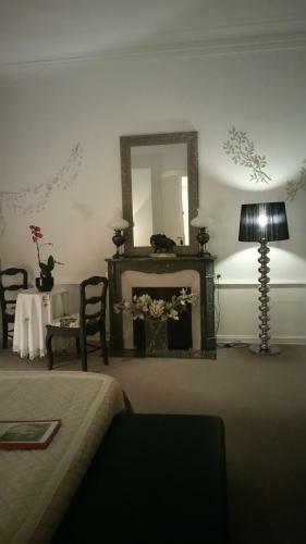 Bed & Breakfast Chambres D'h�tes - La Villa De La Paix