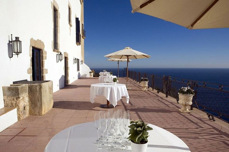 El Far Hotel Restaurant
