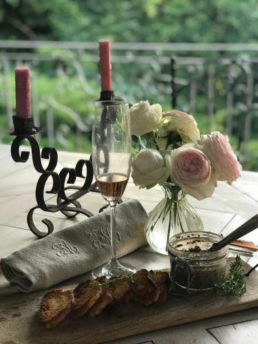 Bed & Breakfast Chateau Vue Boussac Chambres D'h�tes