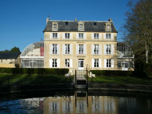 Bed & Breakfast Chambres D'h�tes Ch�teau De Damigny