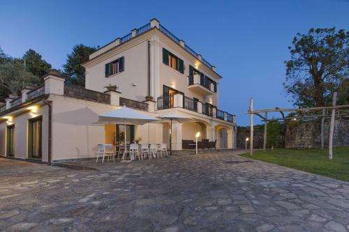 Amore Rentals - Villa Il Noce