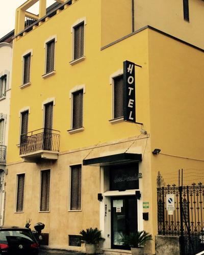 Hotel Paradiso