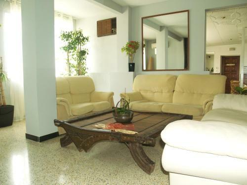 Hotel Mi�o