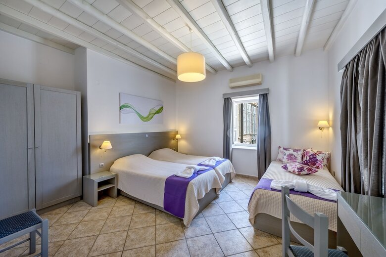 Hostal Ethrion