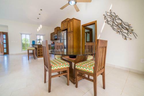 Hostal Residencial Casa Linda