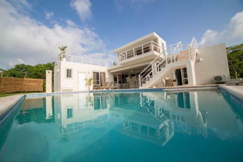 Hostal Residencial Casa Linda