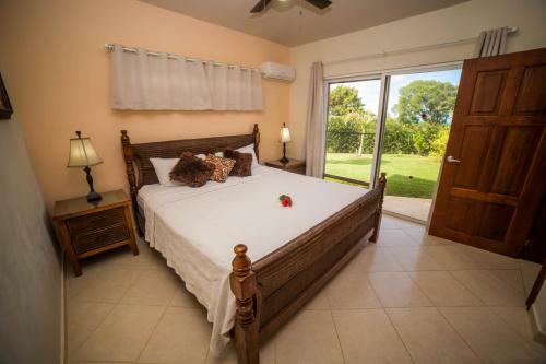 Hostal Residencial Casa Linda