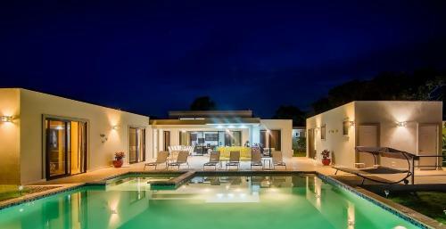 Hostal Residencial Casa Linda