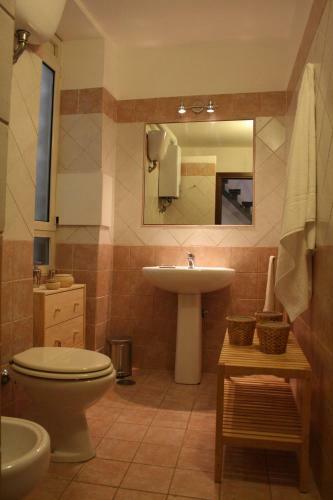 Apartment 25