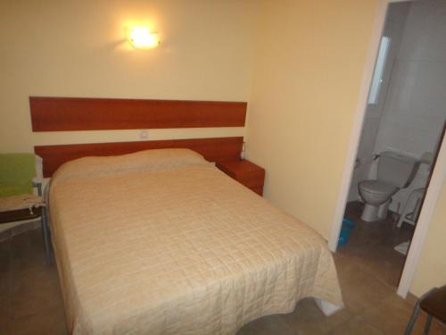 Hostal Pensi� Restaurant Llan�a