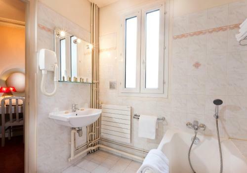 Hotel H�tel Donjon Vincennes