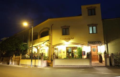 Hostal S'anninnia