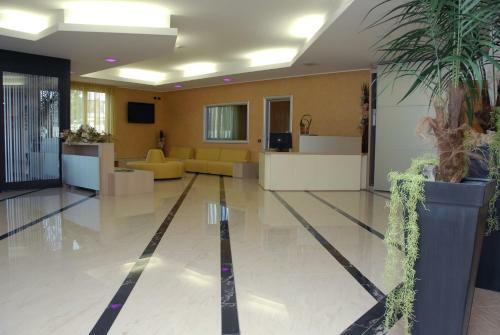 Groane Hotel Residence