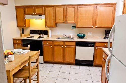 Hotel Brewster Green Resort