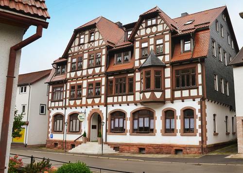 Posada Hotel Zur Hallenburg