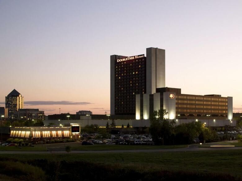 Hotel Doubletree By Hilton Bloomington Minneapolis South