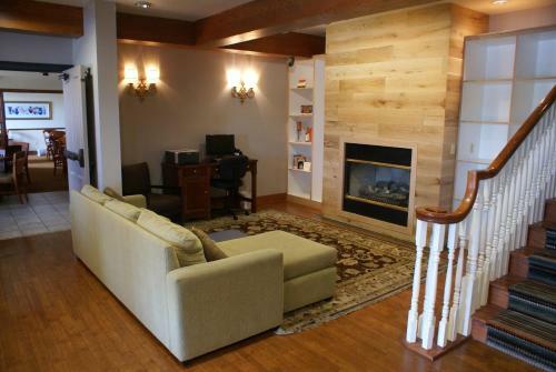 Hotel Country Inn & Suites Lansing