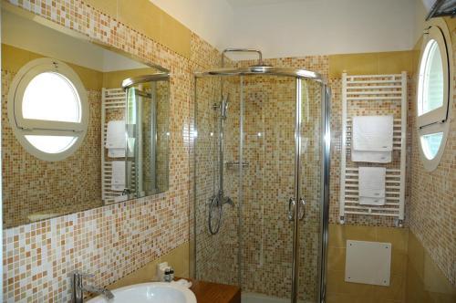 Falli Exclusive Rooms And Breakfast