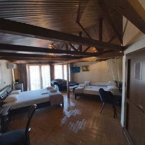 Aeolic Star Hotel