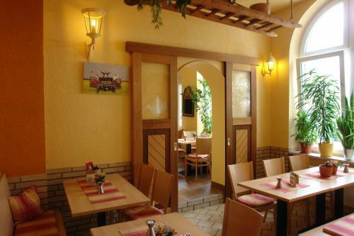 Hostal Hotel-pension Gr�ne Linde