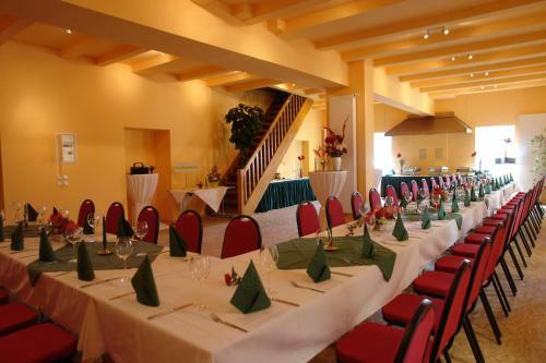 Hostal Hotel-pension Gr�ne Linde